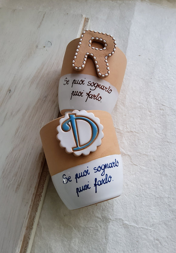 Vasetto porta piantine con vari applicazioni