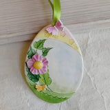 Uovo di Pasqua con fiori